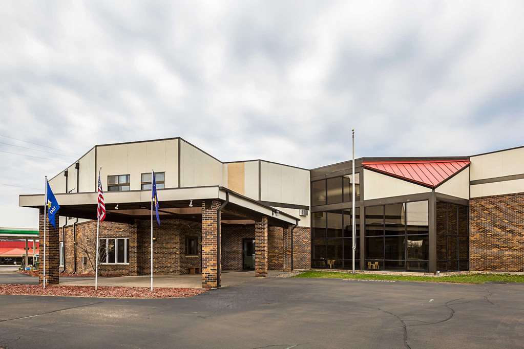 Econo Lodge Waupaca Dış mekan fotoğraf
